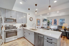 Luxurious Townhome & Rooftop Hot Tub in Park City